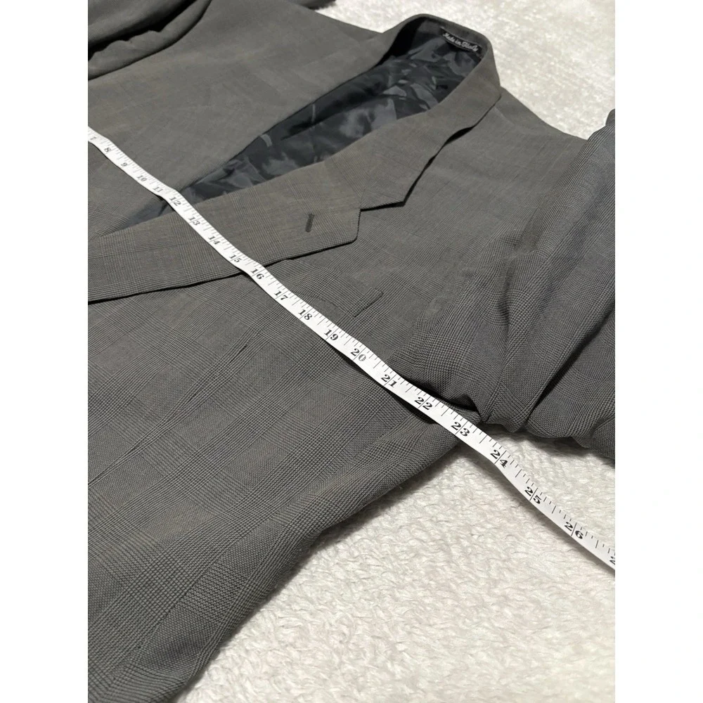 Giorgio Armani used look